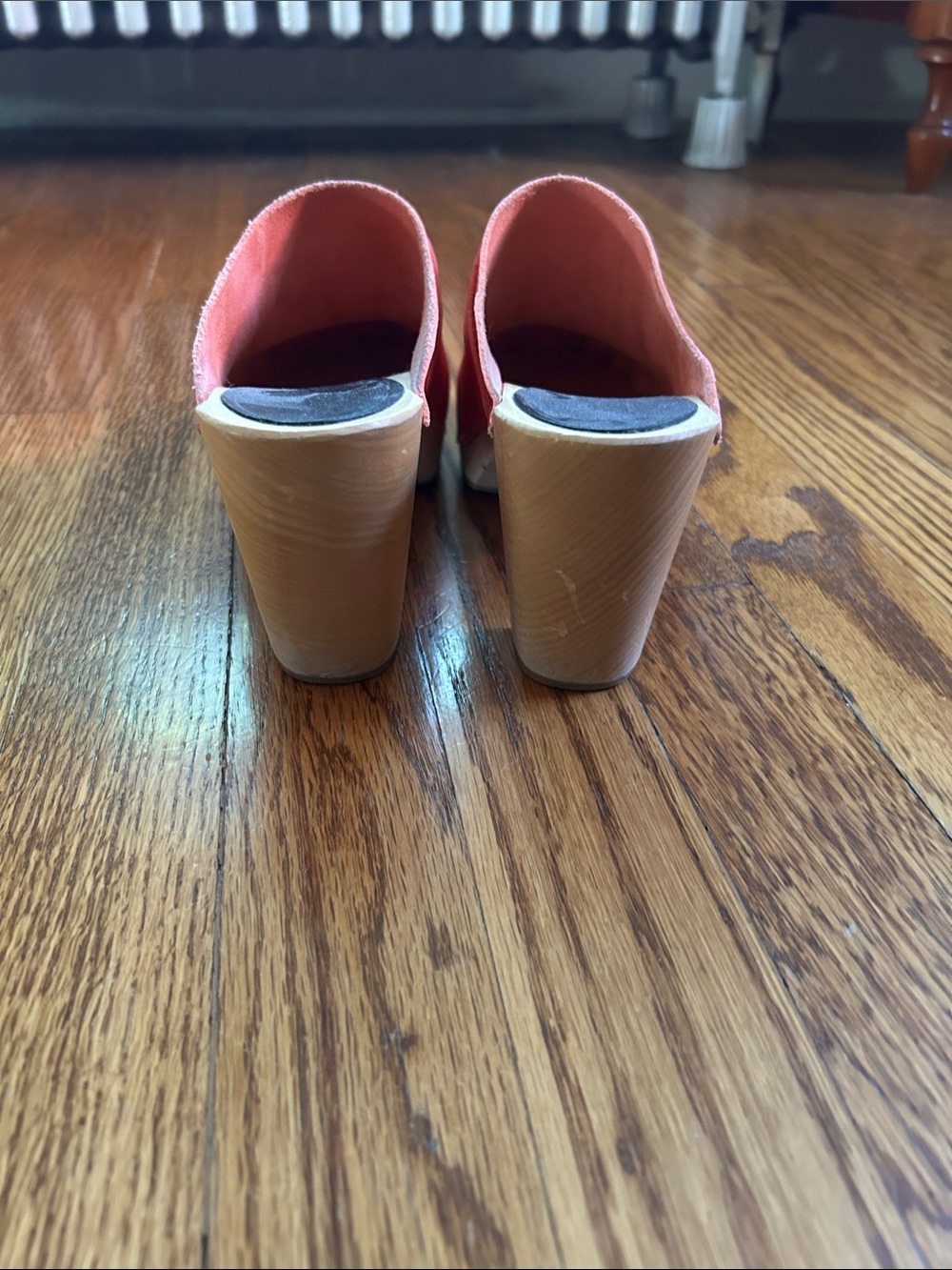 Swedish Hasbeens Red Leather Clogs Mules - Picture 3 of 7